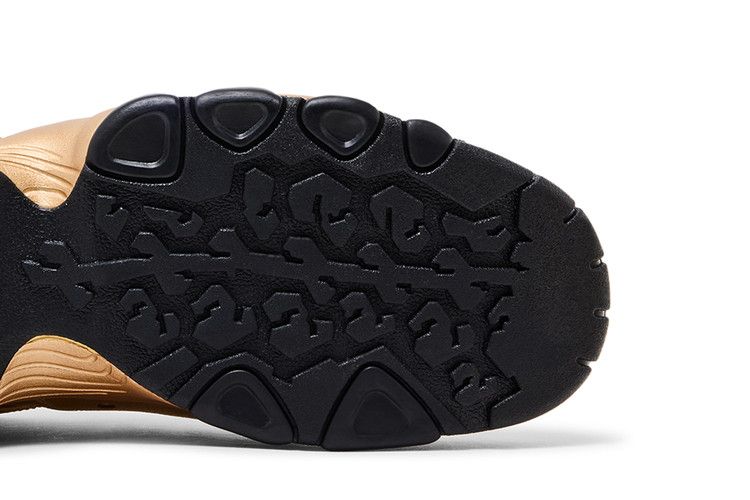 Nike SB Air Max 2 CB ‘94 Low Supreme Metallic Gold
