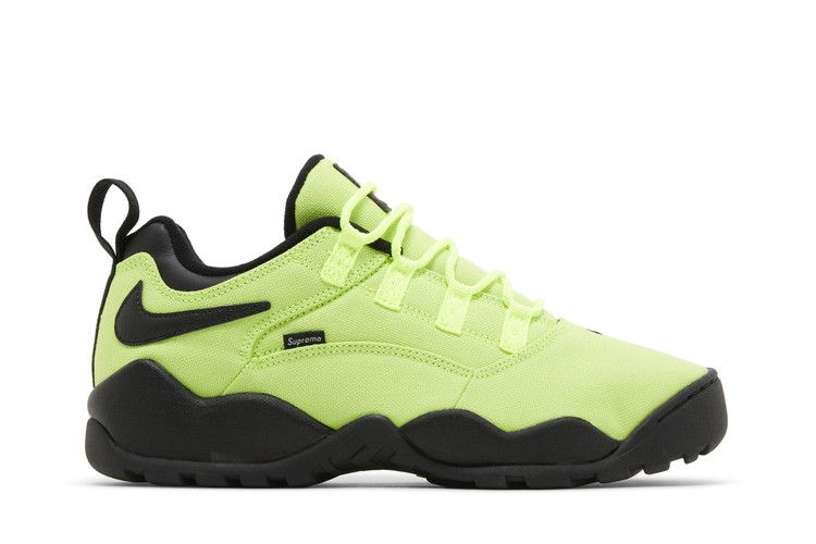 Nike SB Darwin Low Supreme Volt