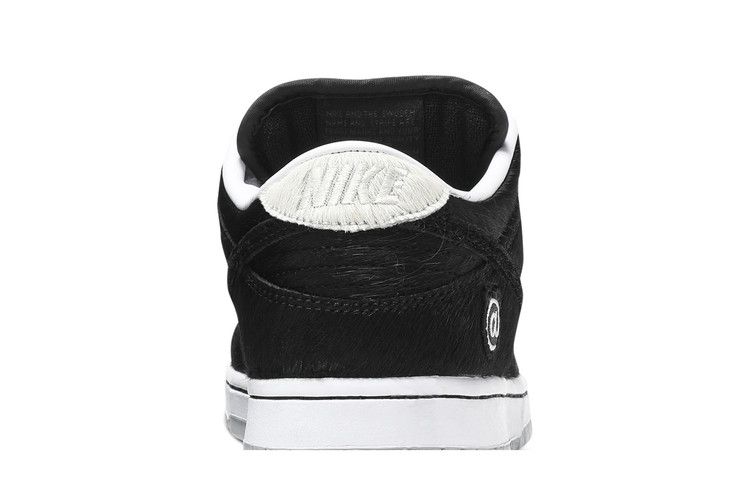 Nike SB Dunk Low BE@RBRICK Medicom Toy