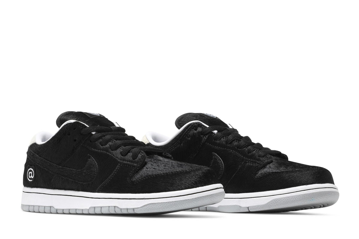 Nike SB Dunk Low BE@RBRICK Medicom Toy