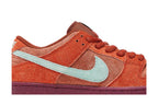 Nike SB Dunk Low Mystic Red