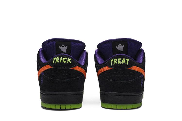 Nike SB Dunk Low "Night of Mischief"