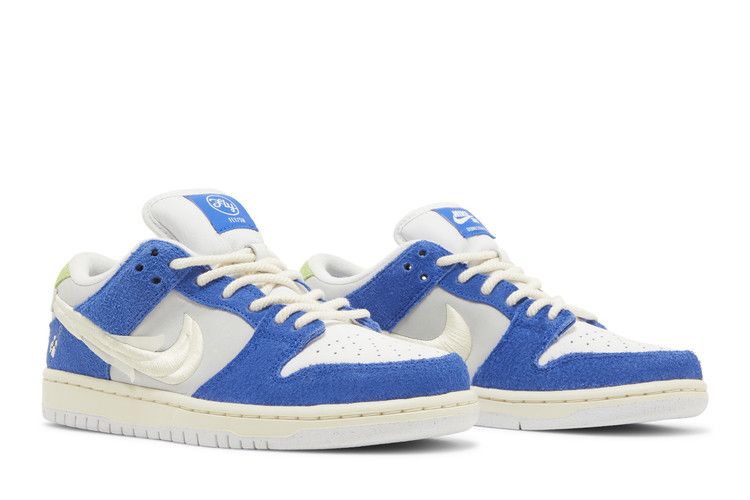 Nike SB Dunk Low Pro QS Fly Streetwear