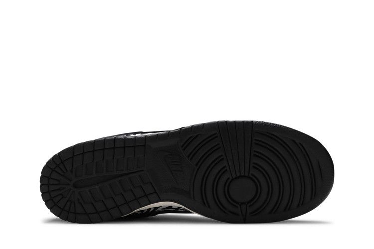 Nike SB Dunk Low Quartersnacks Zebra