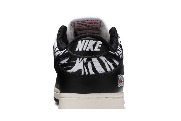 Nike SB Dunk Low Quartersnacks Zebra