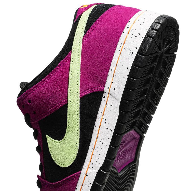 Nike SB Dunk Low Red Plum