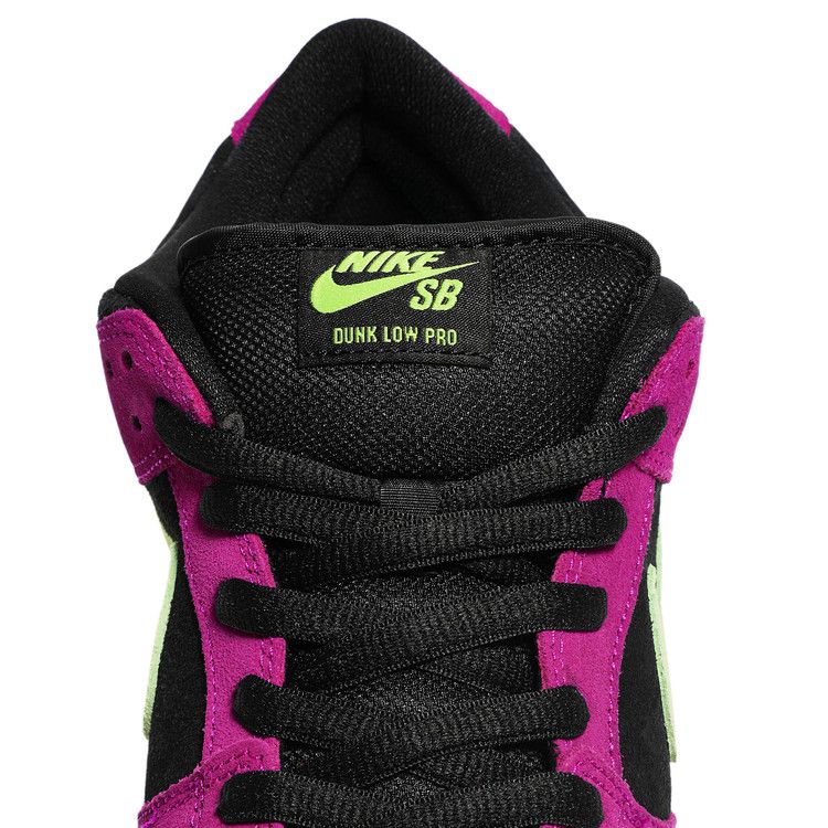 Nike SB Dunk Low Red Plum