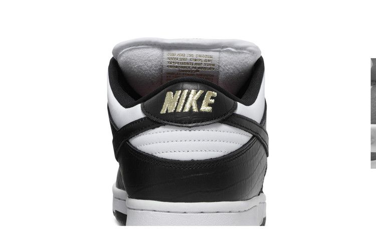 Nike SB Dunk Low Supreme Black