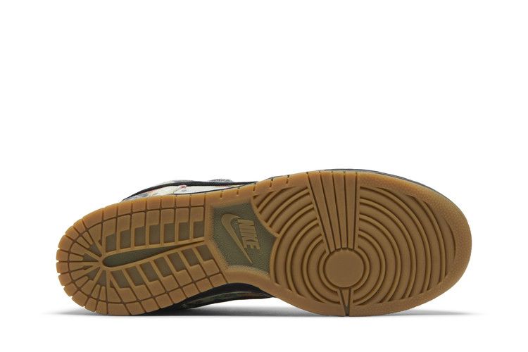 Nike SB Dunk Low Supreme Rammellzee