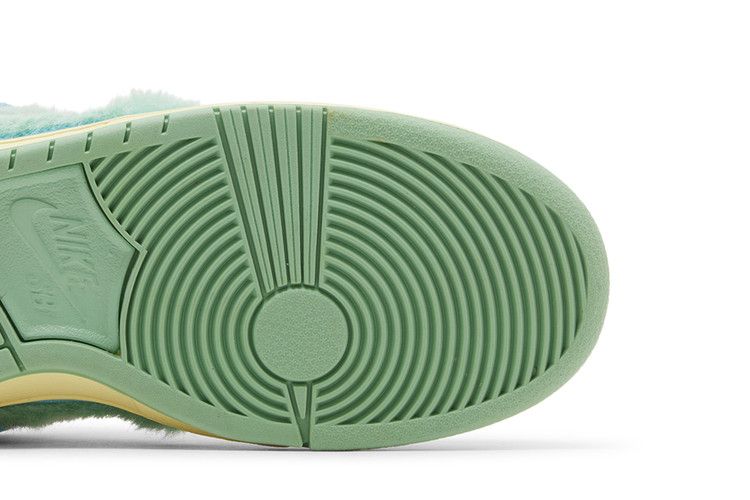 Nike SB Dunk Low Verdy Visty 