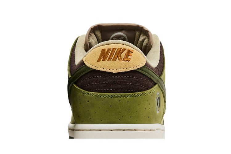 Nike SB Dunk Low Yuto Horigome Asparagus