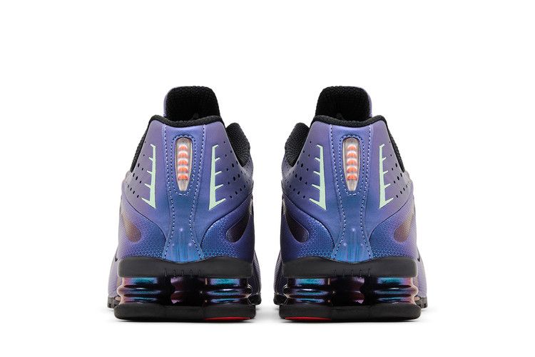 Nike Shox R4 Iridescent
