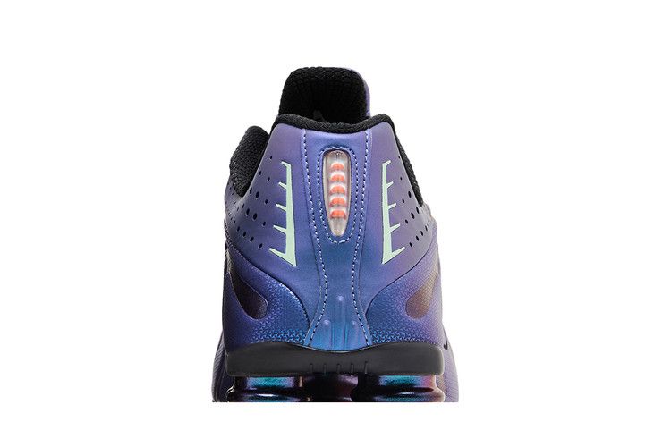 Nike Shox R4 Iridescent