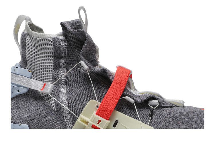 Nike Space Hippie 03 Vast Grey Hyper Crimson