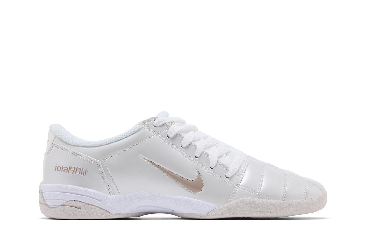 Nike Total 90 3 Photon Dust