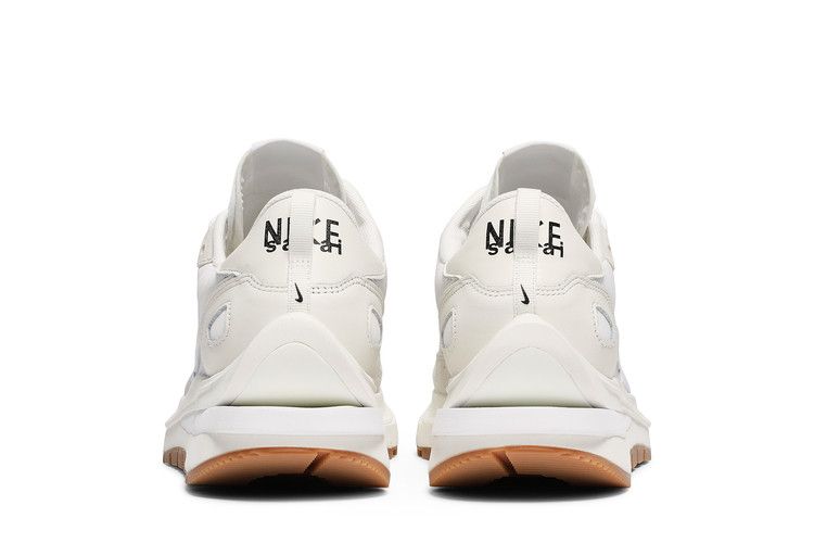 Nike Vaporwaffle Sacai Sail Gum