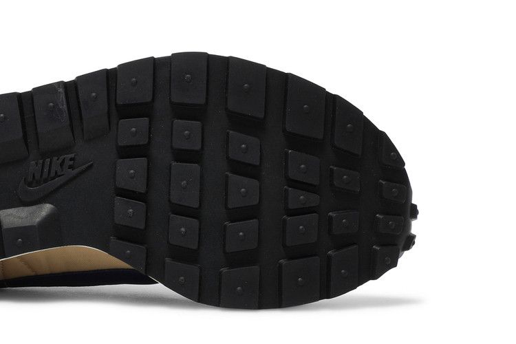 Nike Vaporwaffle Sacai Tan Navy