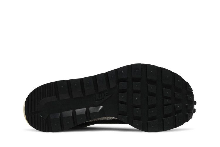 Nike Vaporwaffle Sacai Villain Red Neptune Green