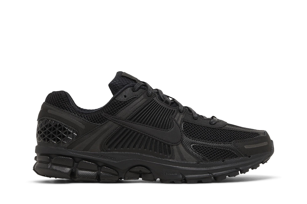 Nike Vomero 5 Triple Black