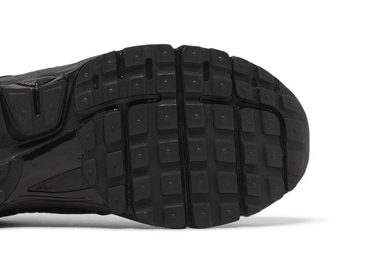 Nike Vomero 5 Triple Black