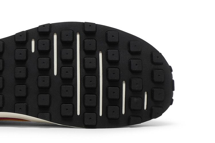 Nike Waffle One Active Fuchsia