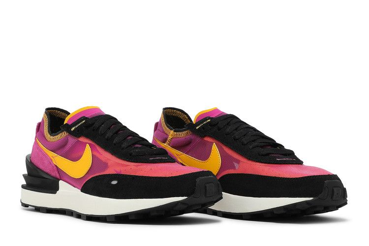 Nike Waffle One Active Fuchsia