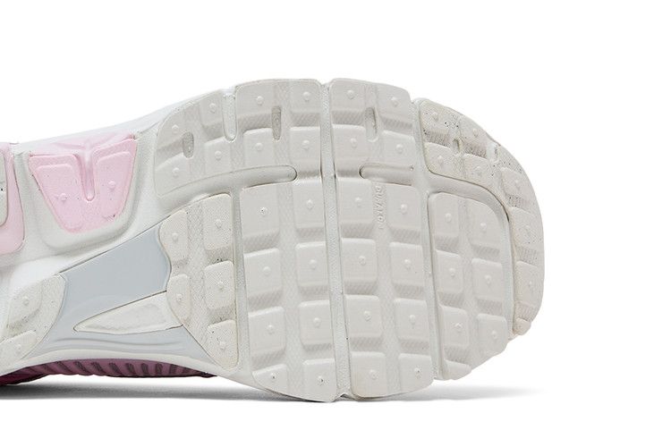 Nike Zoom Vomero 5 Hyper Pink