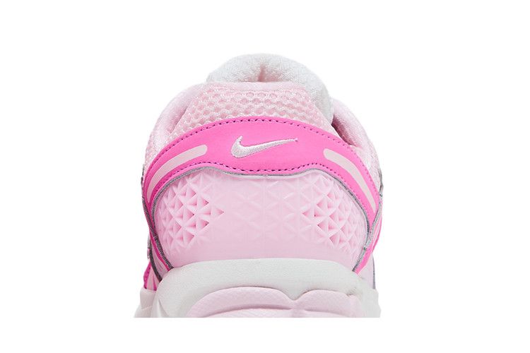 Nike Zoom Vomero 5 Hyper Pink