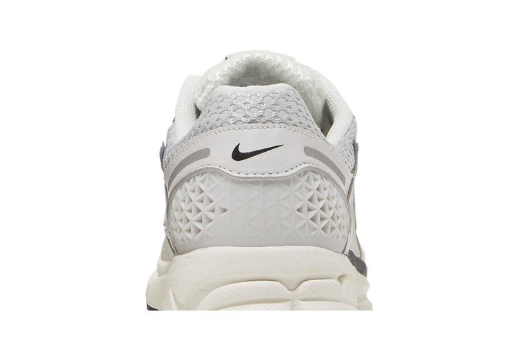 Nike Zoom Vomero 5 Photon Dust Metallic Silver