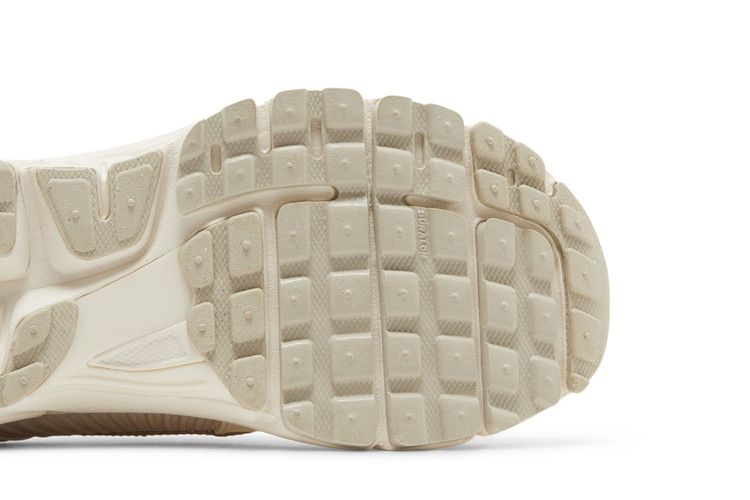 Nike Zoom Vomero 5 Sail Light Orewood Brown