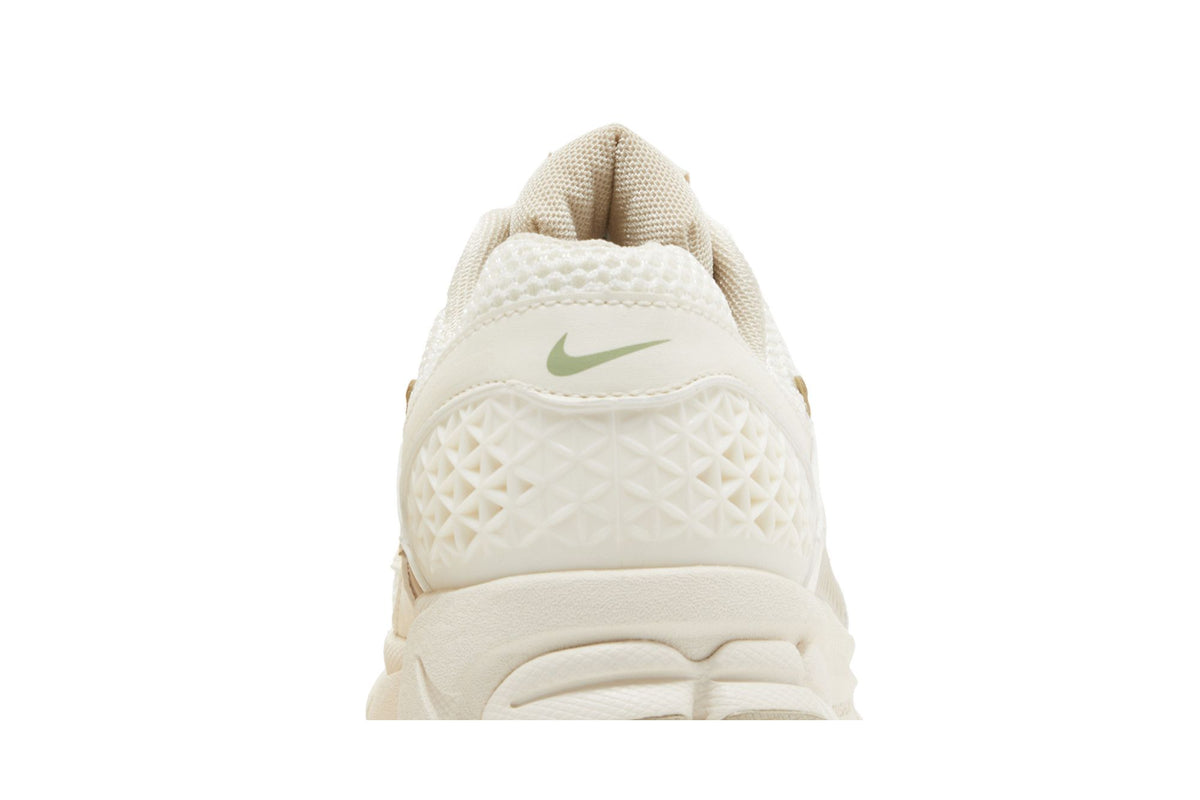 Nike Zoom Vomero 5 Sail Light Orewood Brown