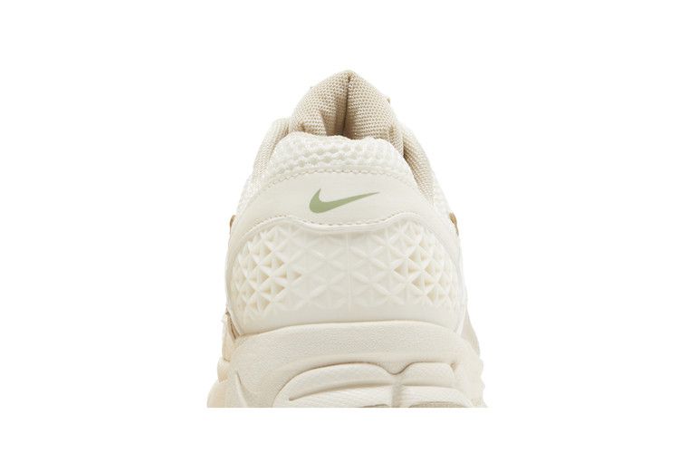 Nike Zoom Vomero 5 Sail Light Orewood Brown