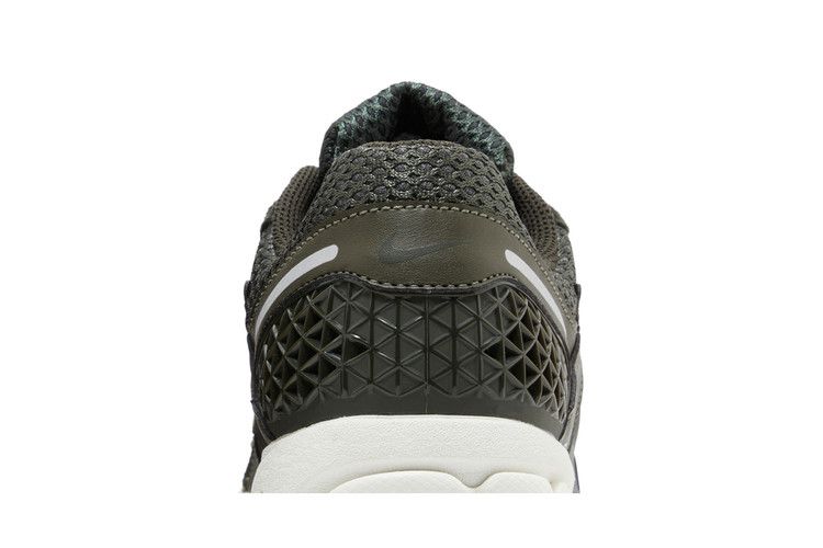 Nike Zoom Vomero 5 Sequoia