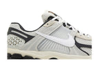 Nike Zoom Vomero 5 Supersonic Light Bone Black