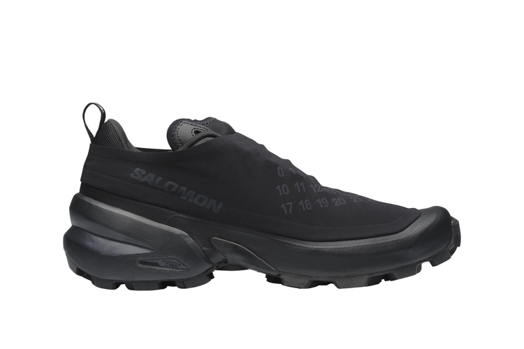 Salomon Cross Dust MM6 Maison Margiela Black