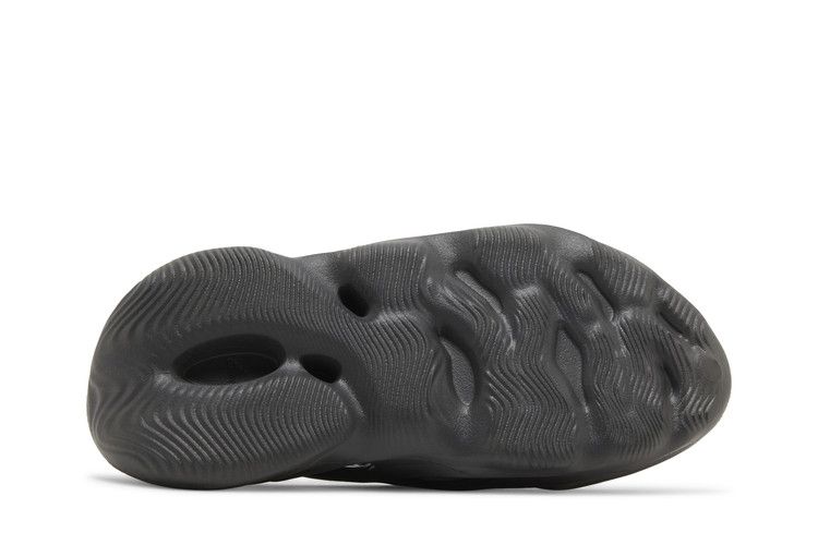 Yeezy Foam RNNR Onyx