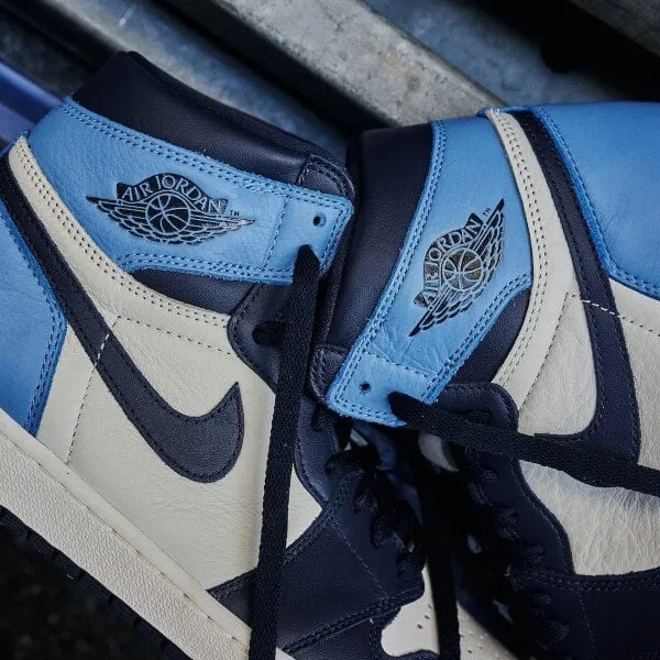 Air Jordan Air Jordan 1 Retro High OG Obsidian UNC 2019 - 555088-140 / 575441-140