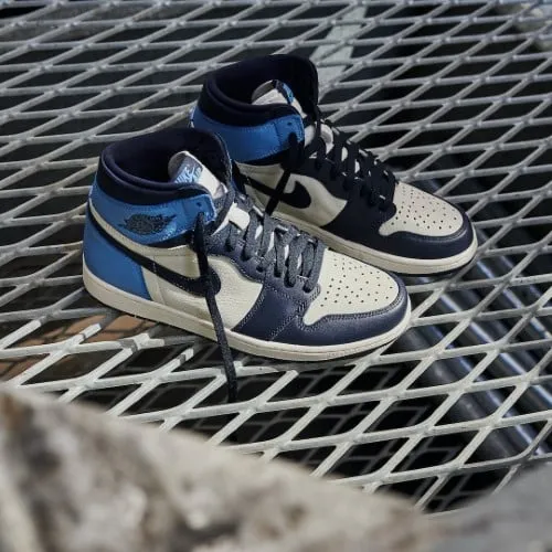 Air Jordan Air Jordan 1 Retro High OG Obsidian UNC 2019 - 555088-140 / 575441-140