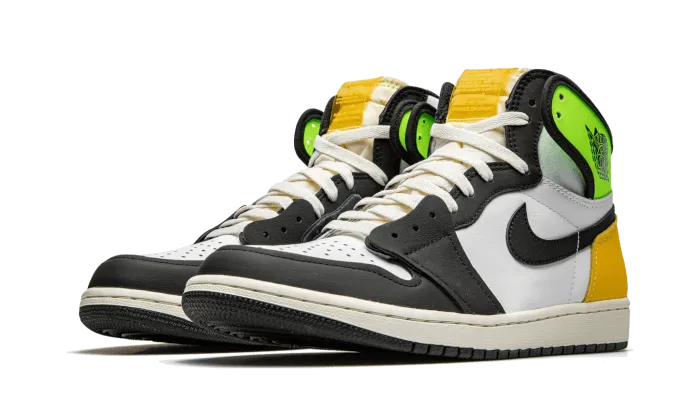 Air Jordan Air Jordan 1 Retro High OG Volt Gold - 555088-118 / 575441-118