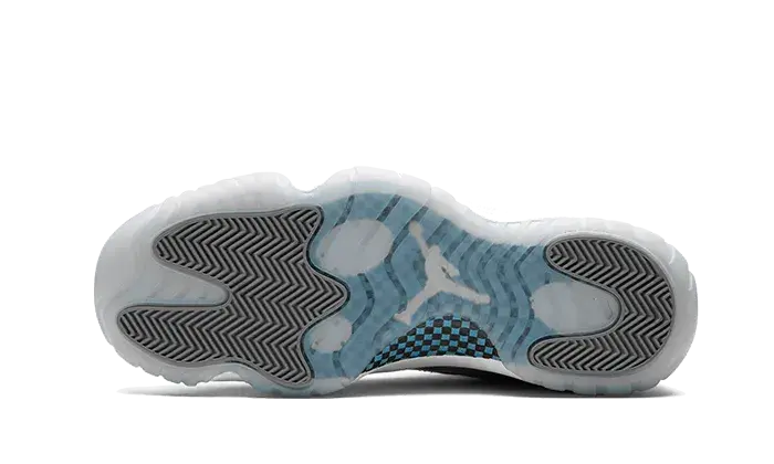 Air Jordan Air Jordan 11 Retro Low Cement Grey - AV2187-140 / 528896-140