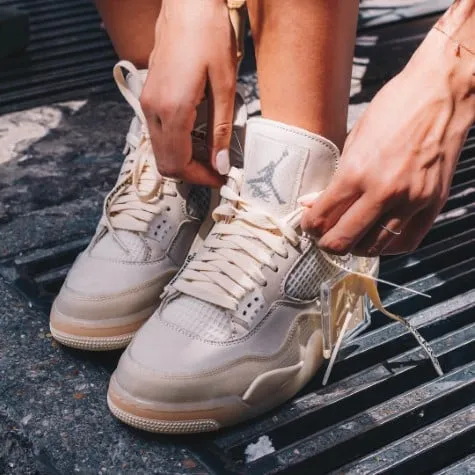 Air Jordan Air Jordan 4 Retro Off-White Sail - CV9388-100