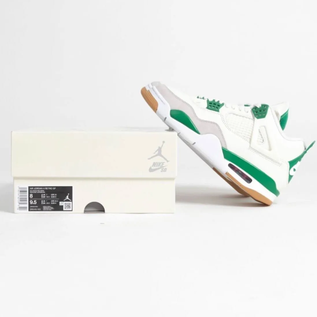 Air Jordan Air Jordan 4 Retro SB Pine Green - DR5415-103