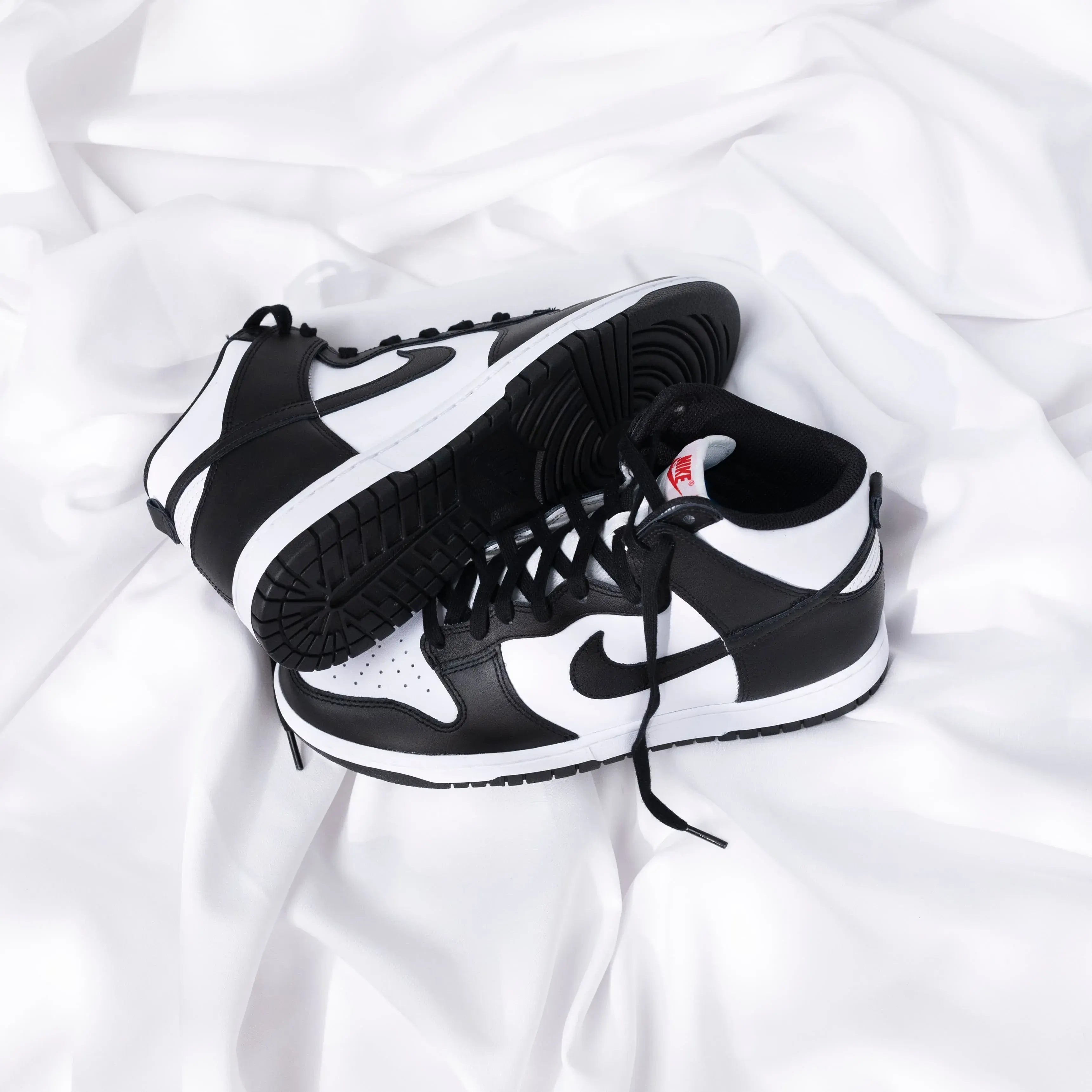 Nike Dunk High Panda Capet Shop