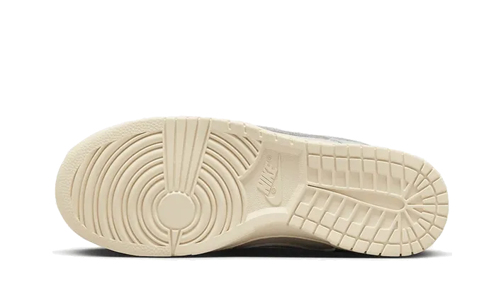 Nike Dunk Low Premium Light Orewood Brown - DZ2538-100