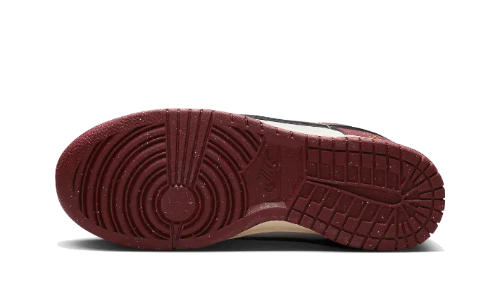 Nike Dunk Low SE Sail Team Red - DV1160-101