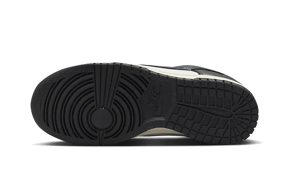 Nike Dunk Low Vintage Panda - FQ8899-100