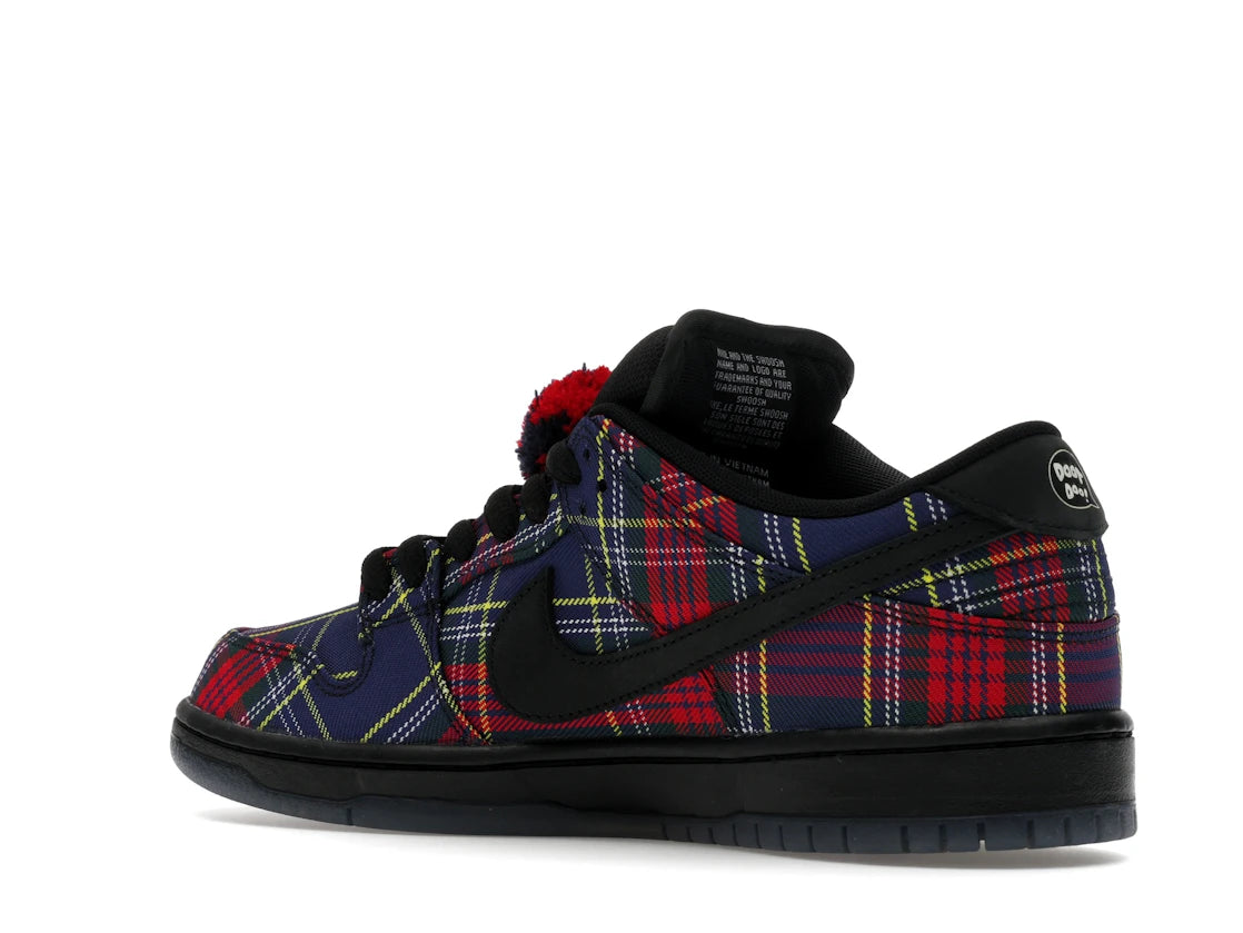 SB Dunk Low Nardwuar - II1493-600