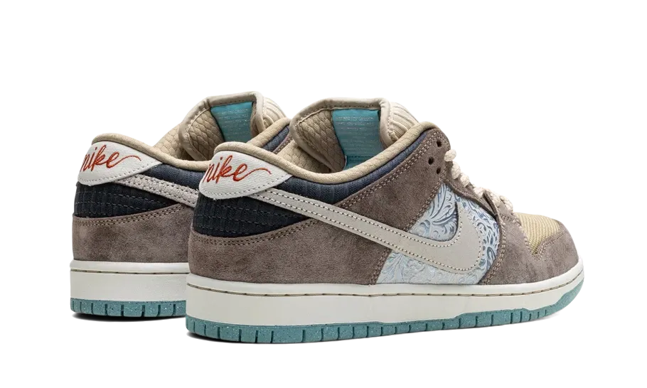 Nike SB Dunk Low Big Money Savings Capet Shop