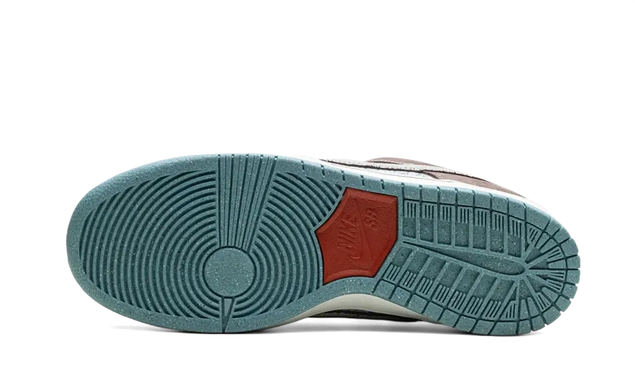 Nike SB Dunk Low Big Money Savings Capet Shop