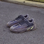 Adidas Yeezy 700 Mauve - EE9614